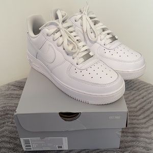 Nike Air Force 1